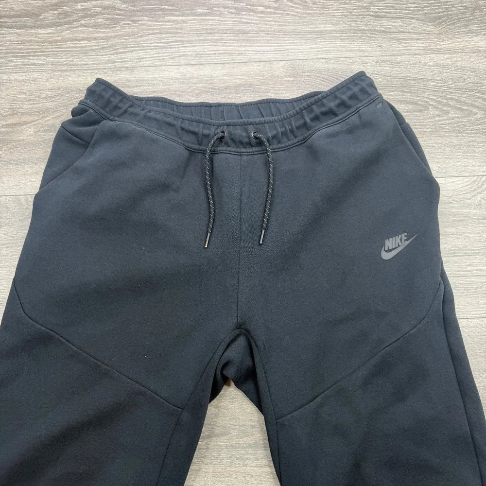 Nike Tech Fleece Joggers Mens Large Triple Black Swoosh Zip Pocket Sweatpants